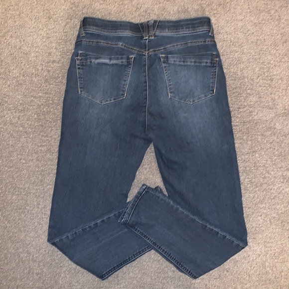 Democracy Jeans - Picture 2 of 6